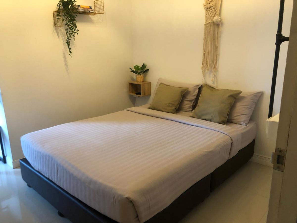 Hostel Samed Big Whale Rayong Zewnętrze zdjęcie