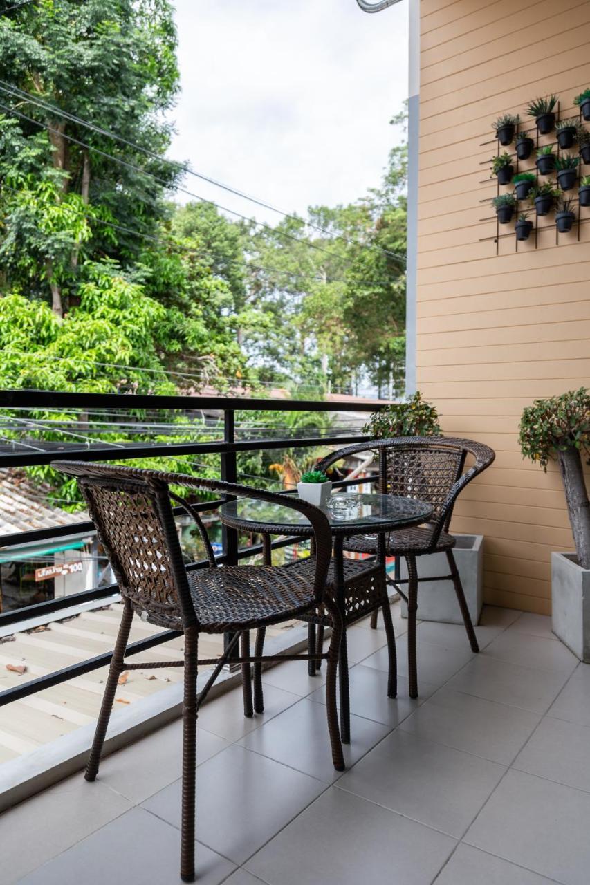Hostel Samed Big Whale Rayong Zewnętrze zdjęcie